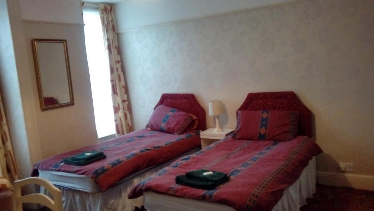 Neuadd Arms Hotel Llanwrtyd Wells Εξωτερικό φωτογραφία